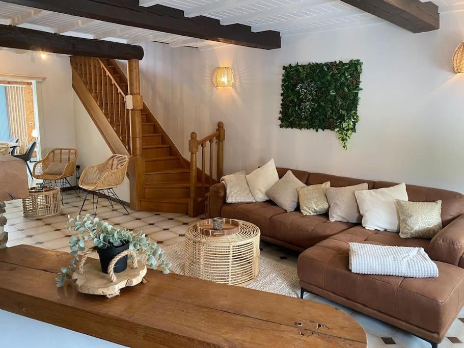 Le Gite De L'Arbre Hargnies Extérieur photo